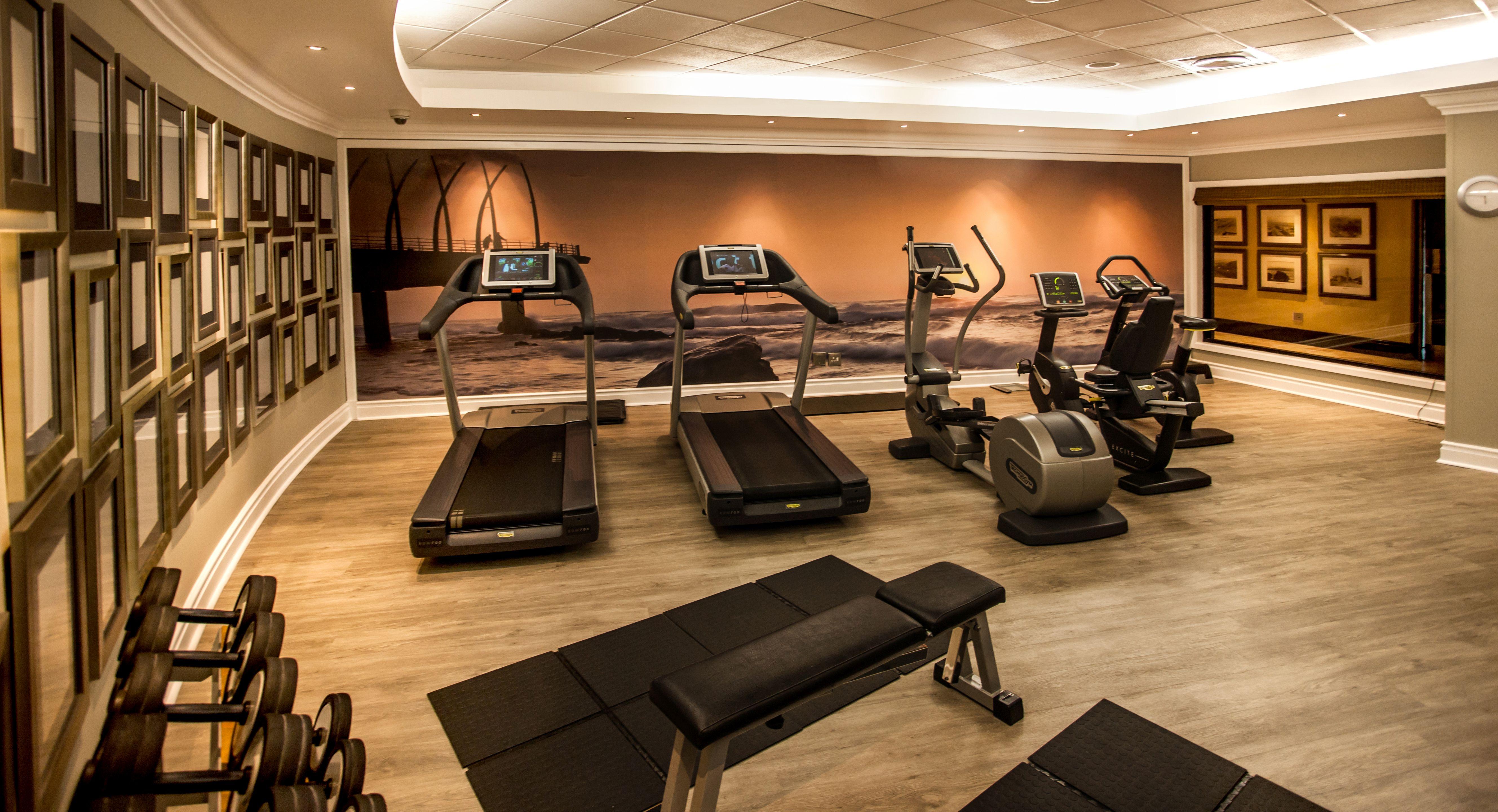 Beverly Hills Durban Exteriör bild The gym at the hotel