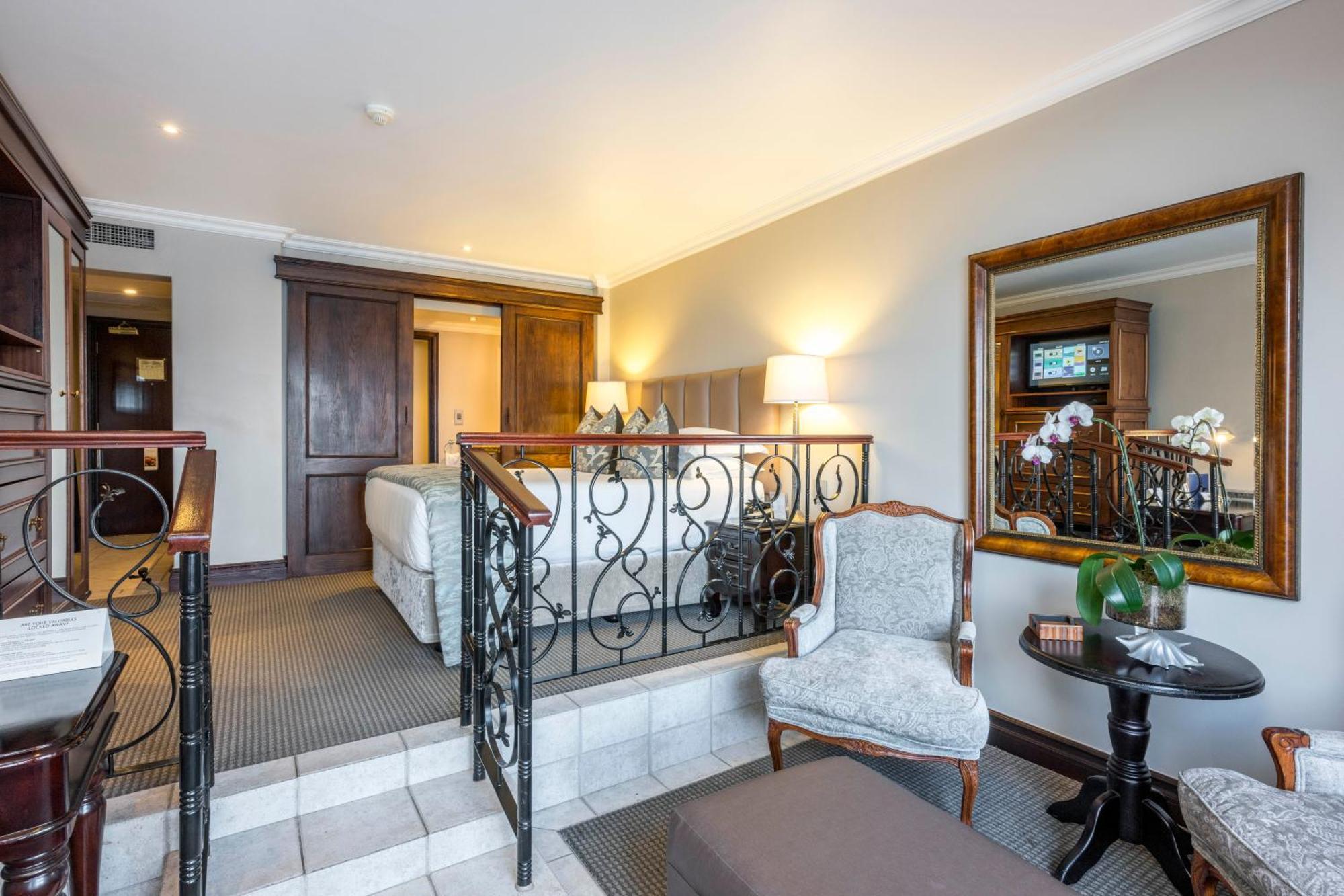 Beverly Hills Durban Exteriör bild A suite at the Cape Heritage