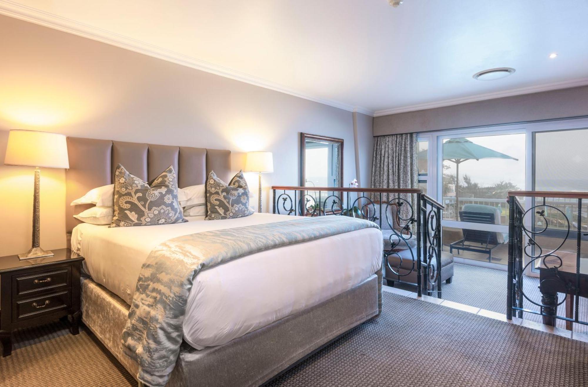 Beverly Hills Durban Exteriör bild A bedroom at the hotel