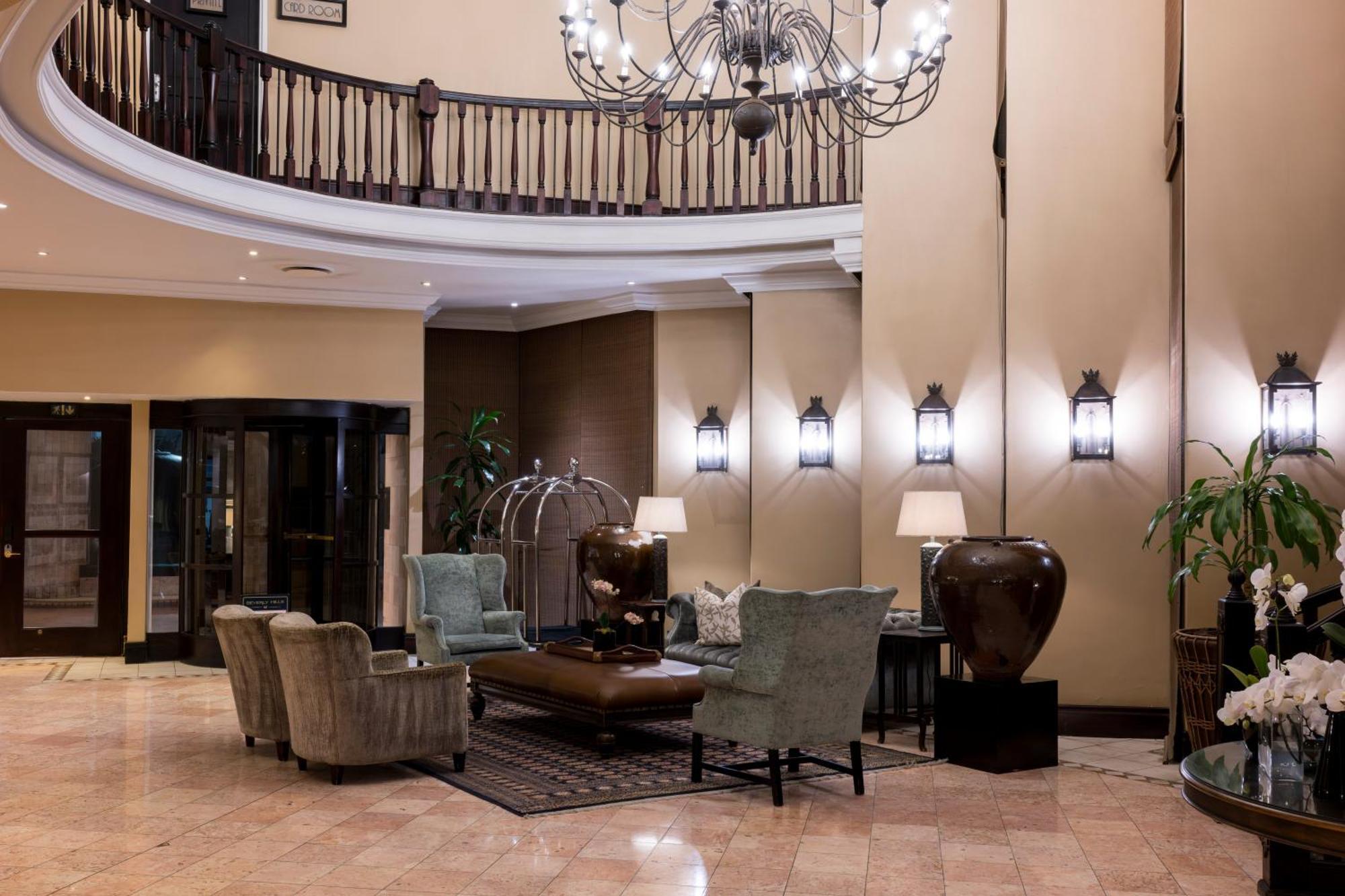 Beverly Hills Durban Exteriör bild The lobby of the hotel